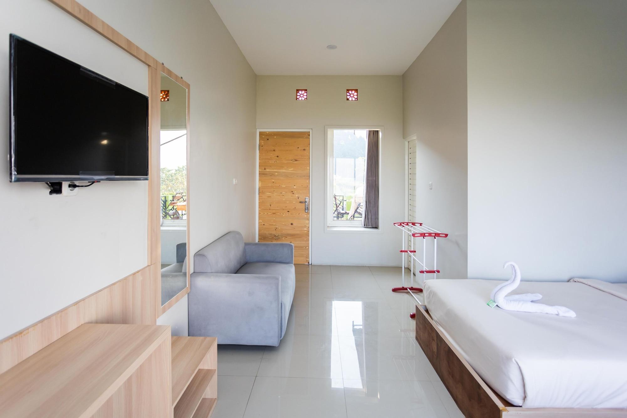 Villa Panderman Indah Batu  Eksteriør billede