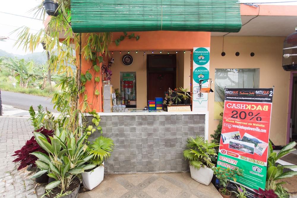 Villa Panderman Indah Batu  Eksteriør billede