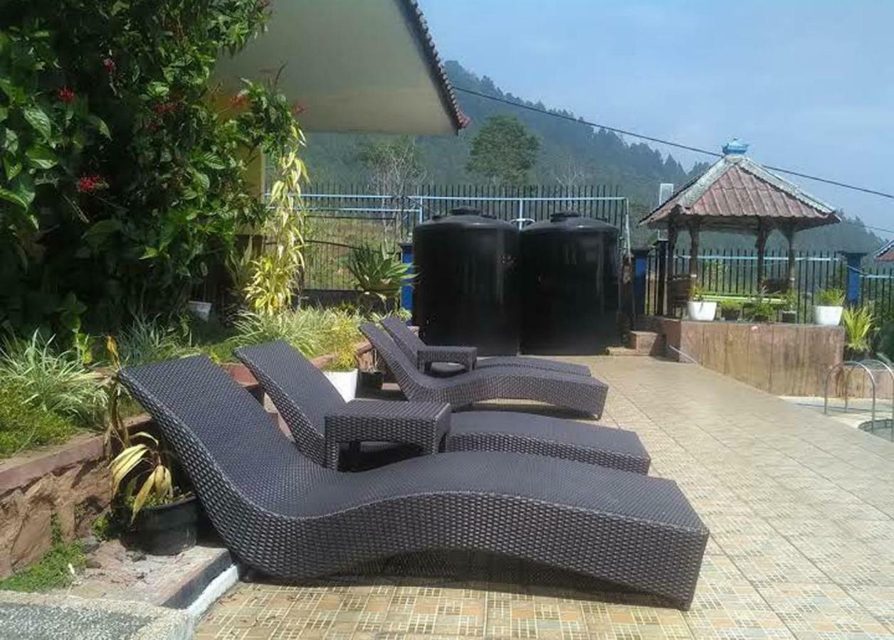 Villa Panderman Indah Batu  Eksteriør billede